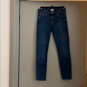 The Mother Looker Ankle Fraye jeans. Size 25.